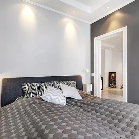 Modern - Apartment