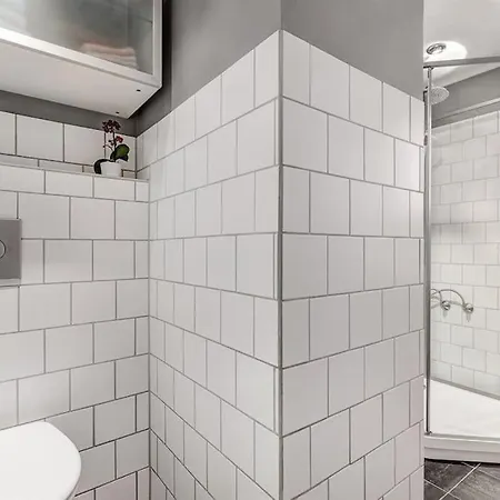 Modern -