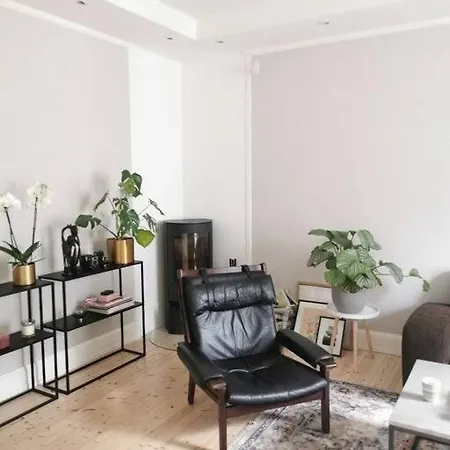 Modern -